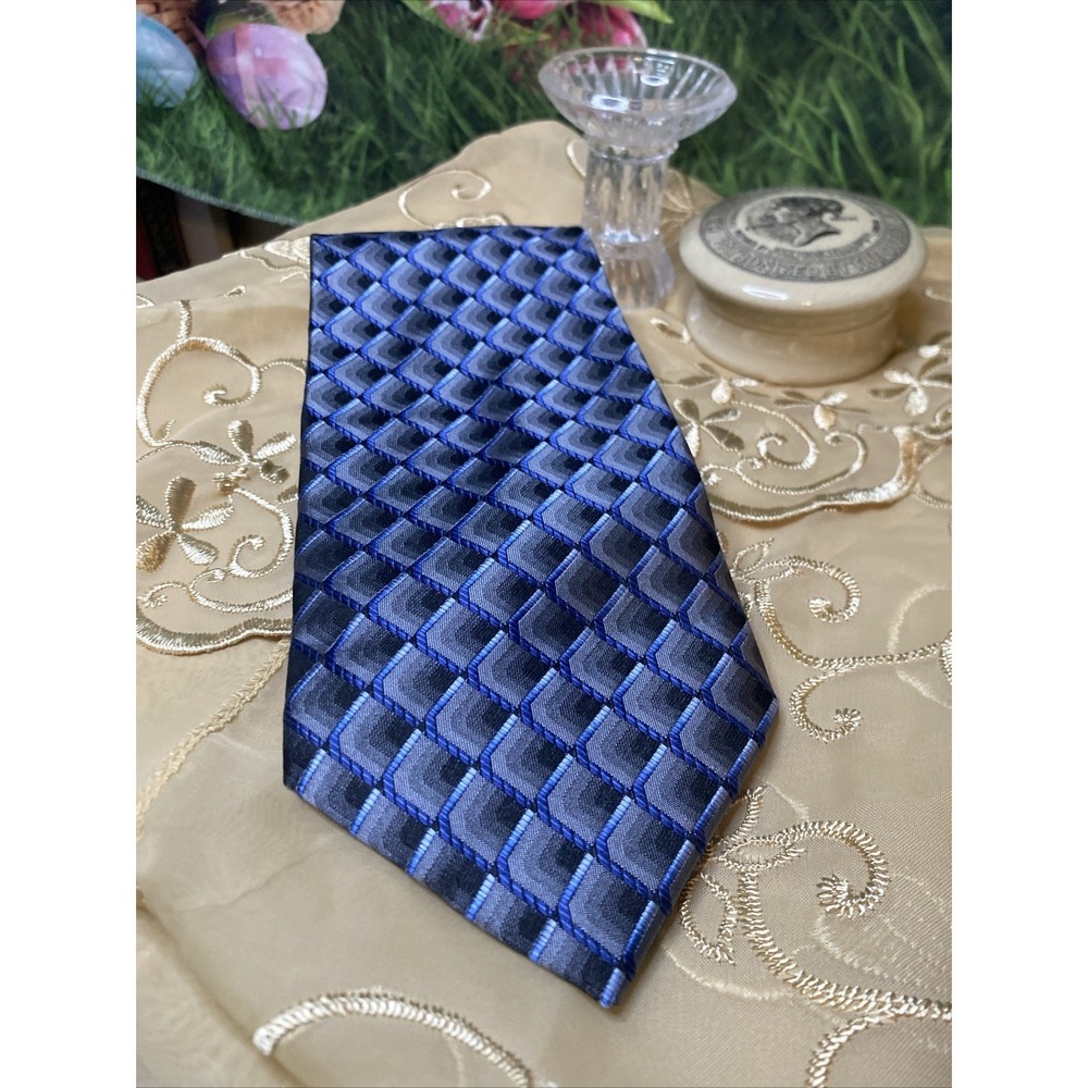 JOSEPH & FEISS  MEN'S TIE 100% SILK MADE IN  CHINA